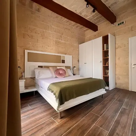 Nannas Charming Little House Apartment