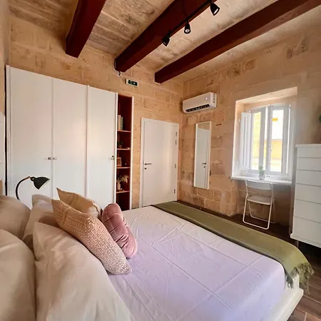 Nannas Charming Little House Apartment Birgu